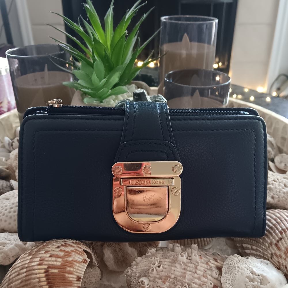 Michael Kors Vintage Soft Leather Wallet